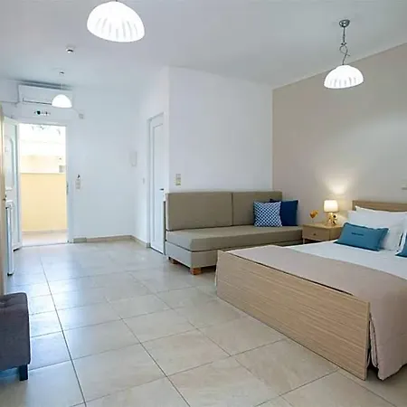 Hotel Menes 3*