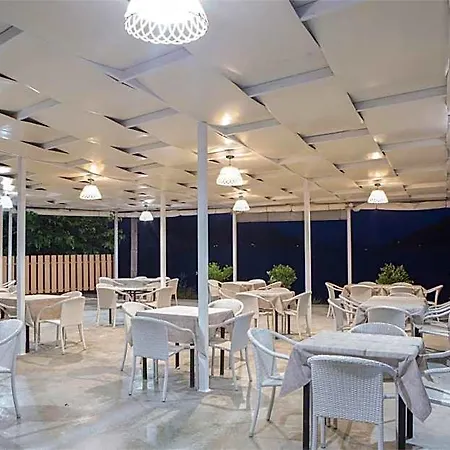 Hotel Menes Katokhorion (Lefkada)