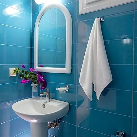 Menes Hotel Katokhorion (Lefkada)